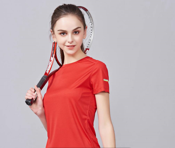 文化衫定制時(shí)為什么絲網(wǎng)印刷工藝更受歡迎呢?