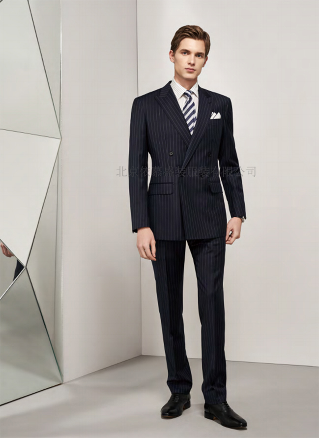 時(shí)尚條紋西服套裝 男士西服定做