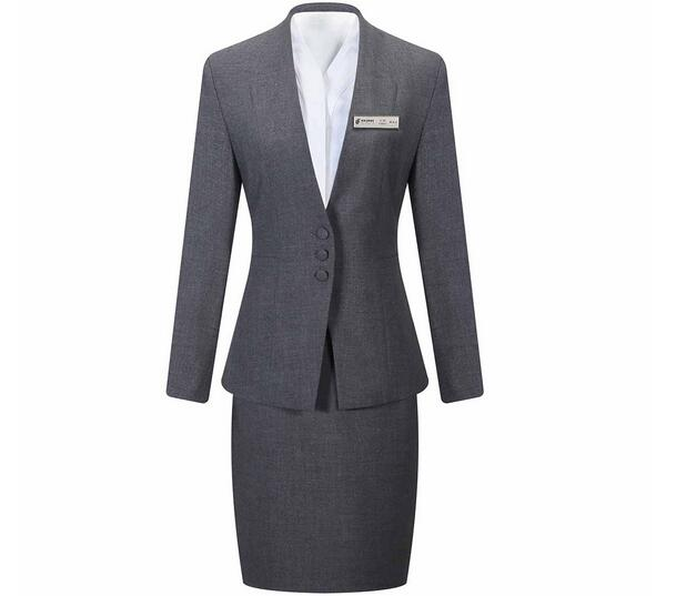 定制女銷售員工作服時，如何根據(jù)季節(jié)選擇合適的面料材質(zhì)？